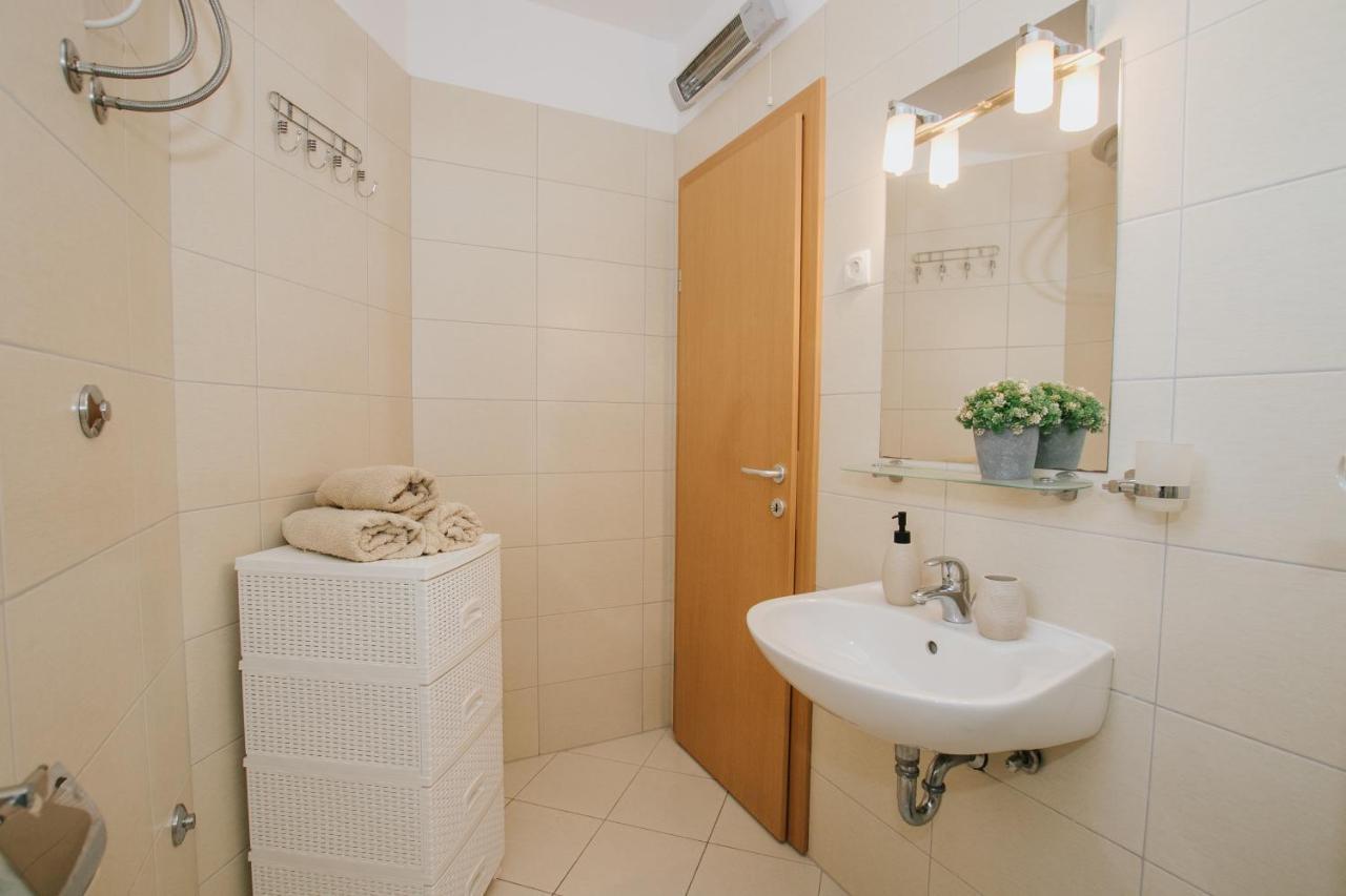 Apartman Sunny Apartment Trogir Exterior photo